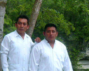 Mayan healers and volunteer members to the Maya Foundation In Laakeech