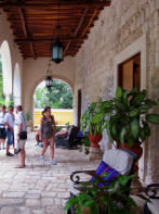 Where to stay when visiting Chichen Itza? Hacienda Chichen Resort is our # ONE Choice!